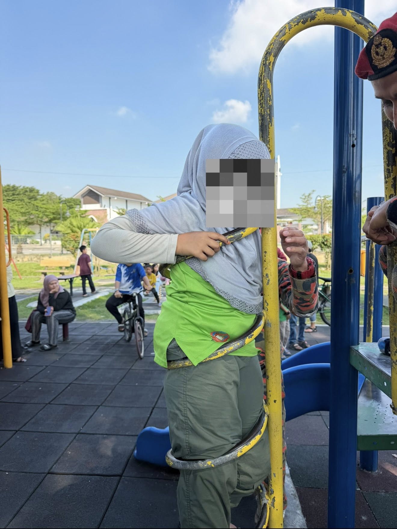 gelung taman permainan