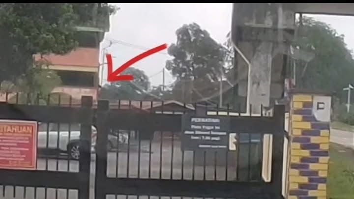 JATUH KORIDOR
