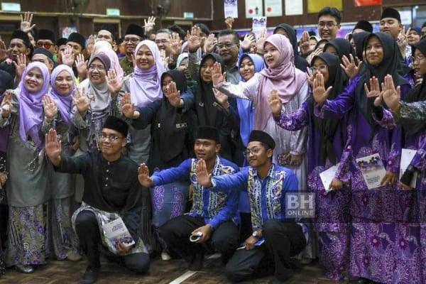 larangan sambutan hari guru