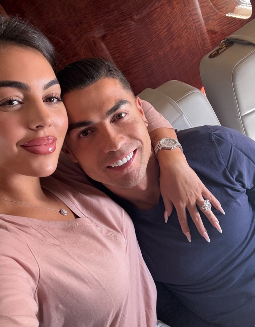 PEMAIN BOLA SEPAK