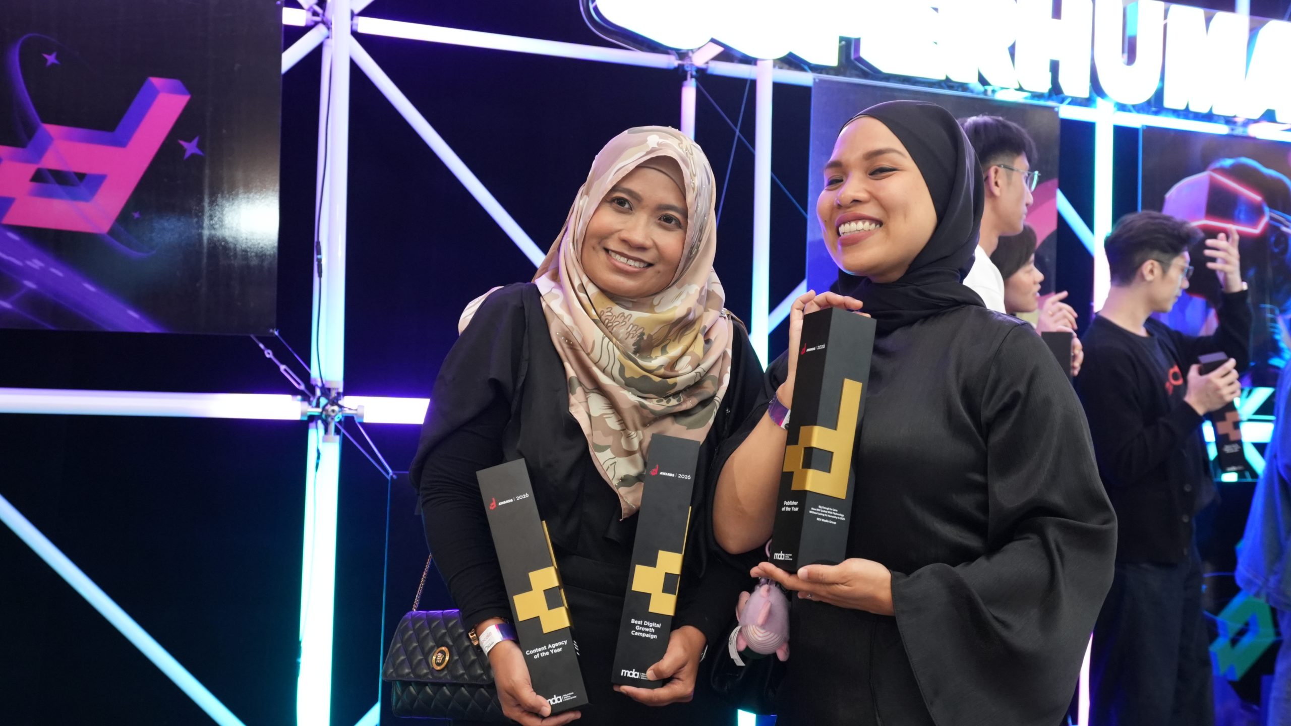MDA D'AWARDS