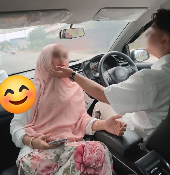 dalam kereta