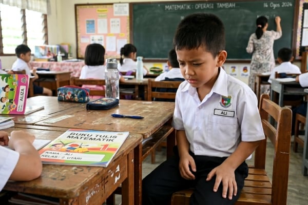 lupa bawa buku
