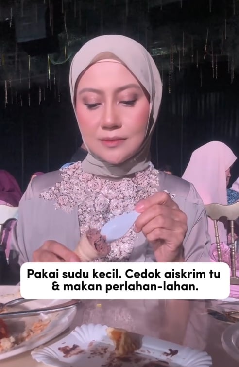 makan aiskrim