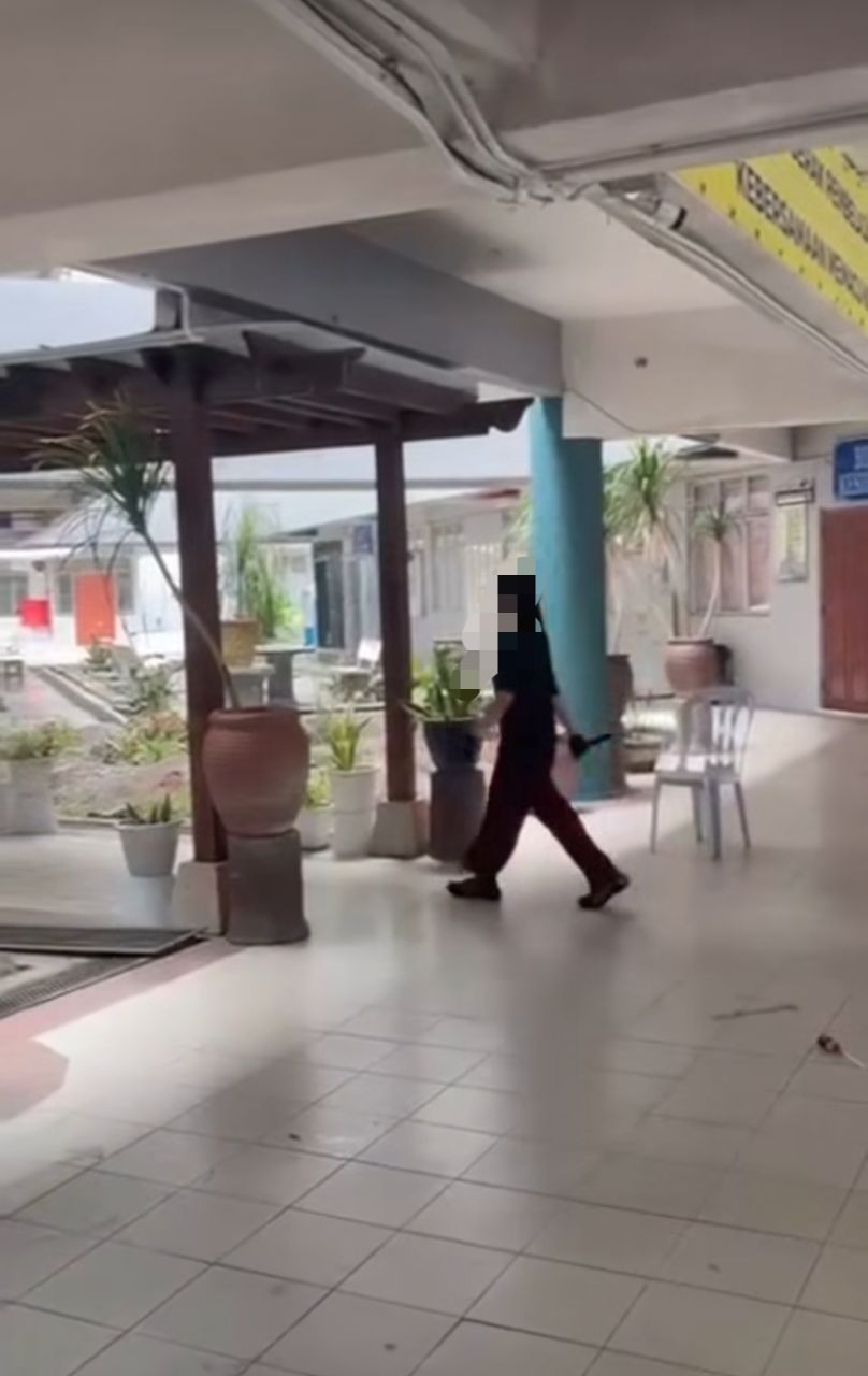 PELAJAR DITIKAM