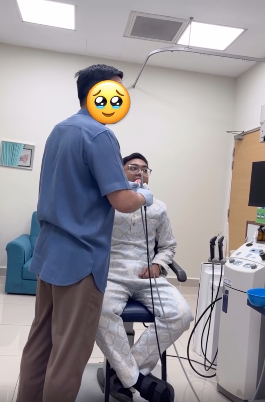TERCEKIK TULANG IKAN