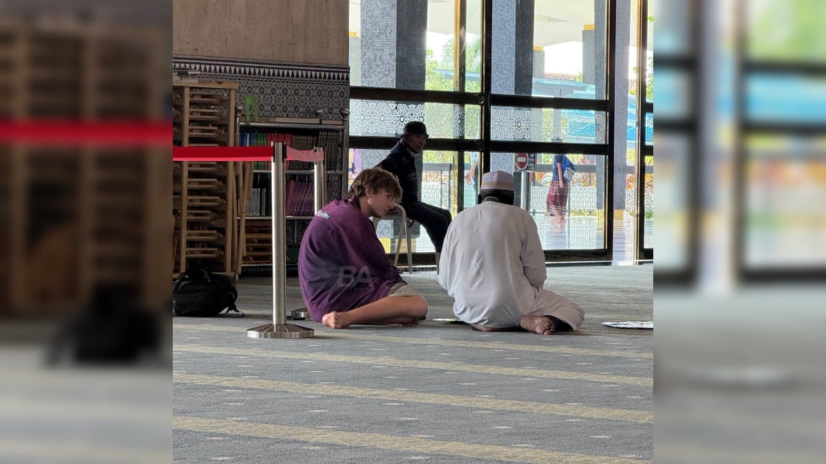 PELANCONG DI MASJID NEGERA