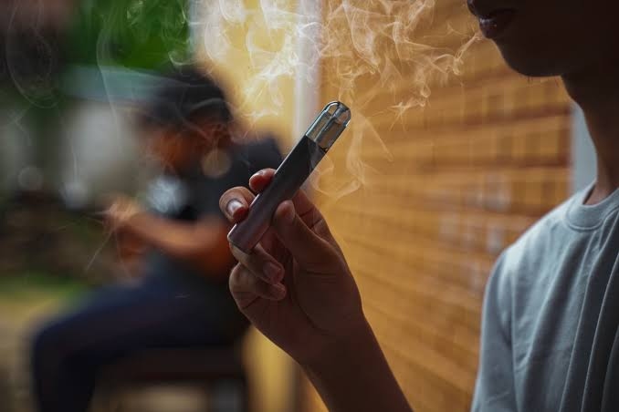 rokok elektronik