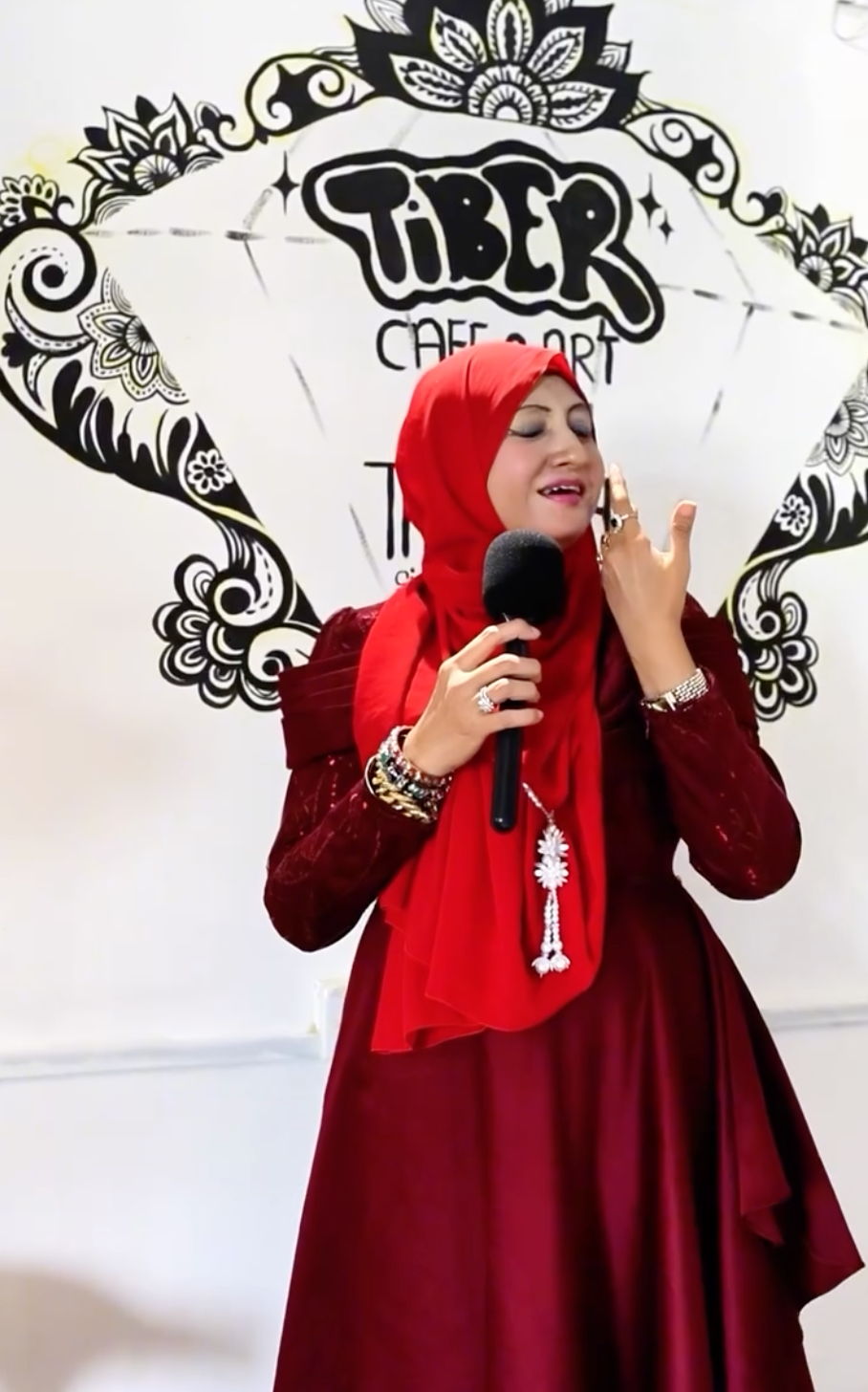 KAK LIZA TELUK INTAN