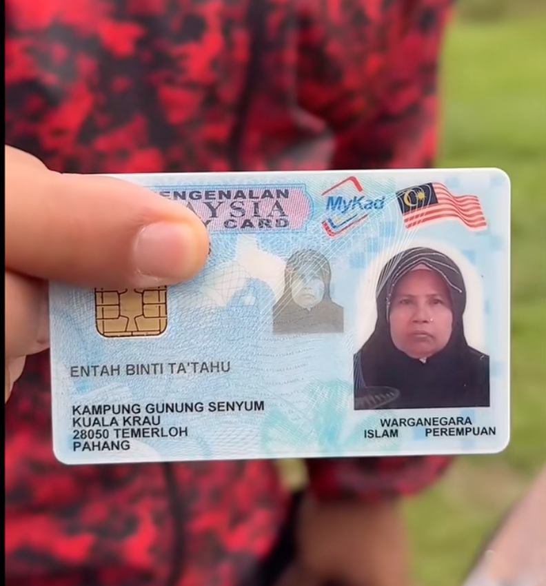 NAMA WARGA EMAS