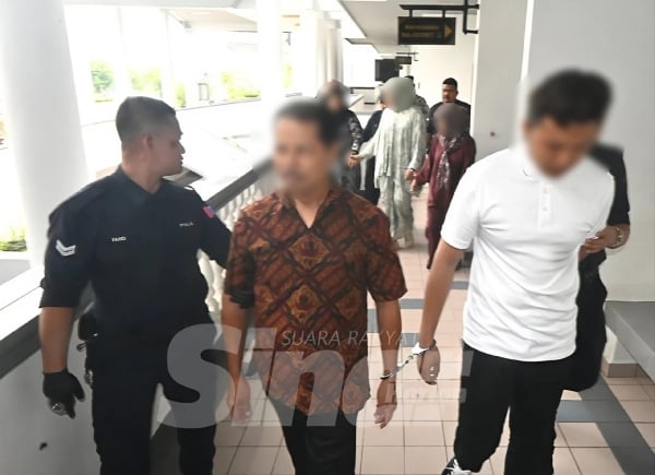 dua keluarga