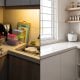 5 Kesilapan Susun Barang Dapur Yang Buat Rumah Nampak Sempit & Semak