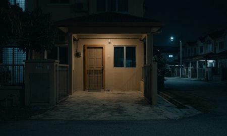 ketuk pintu