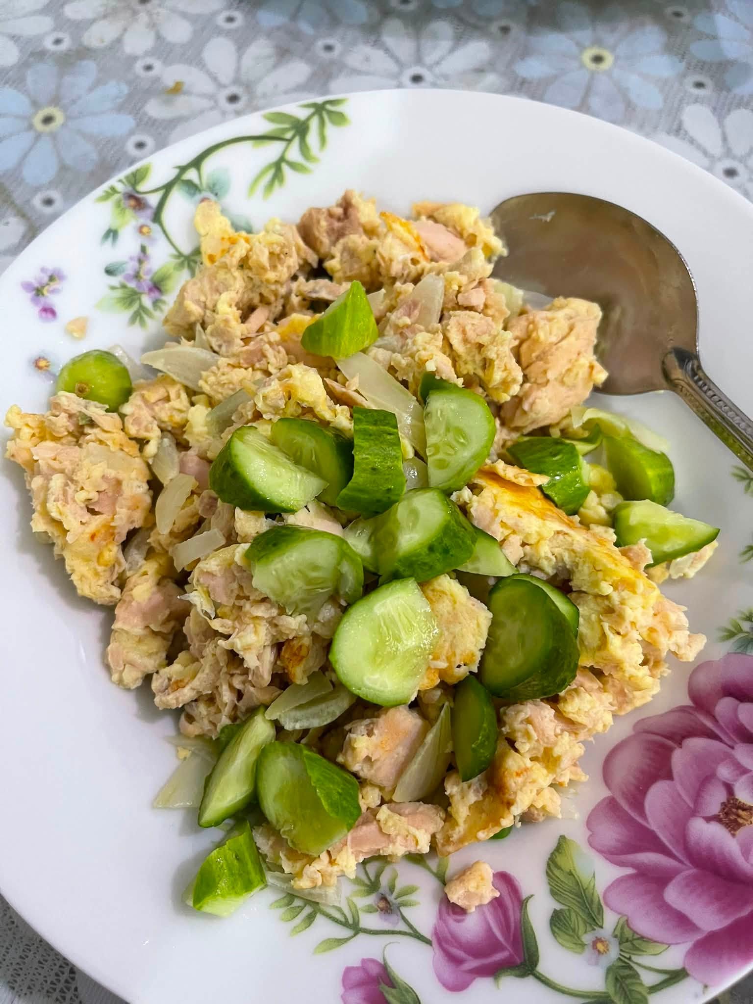 KHASIAT TELUR