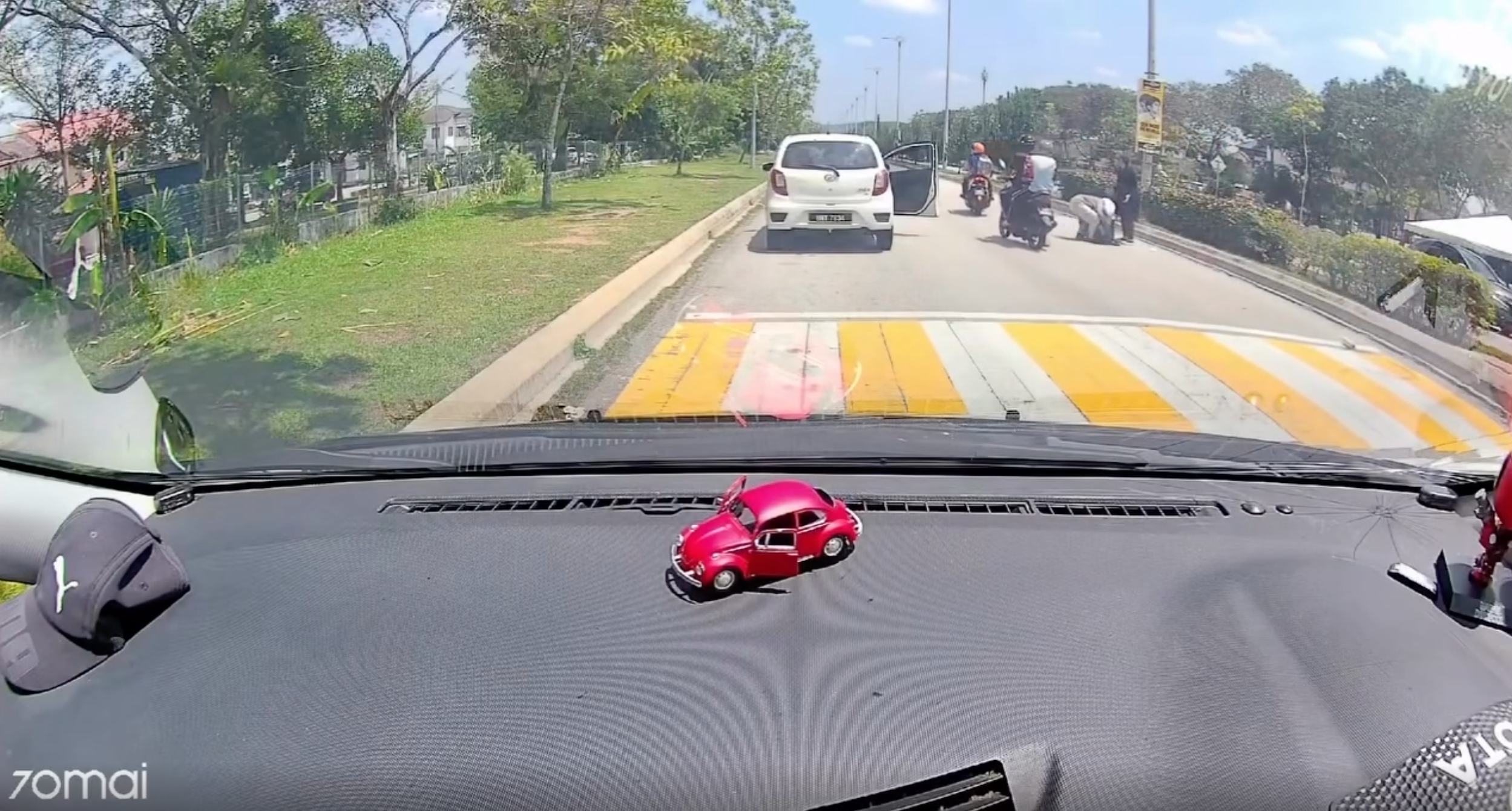 LINTASAN PEJALAN KAKI