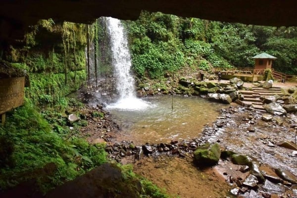 air terjun Mahua