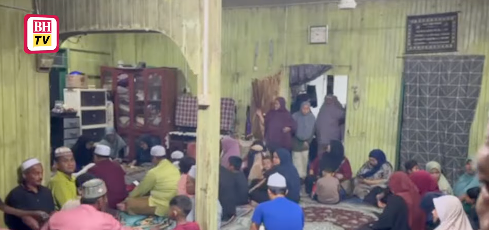 DIPANAH PETIR