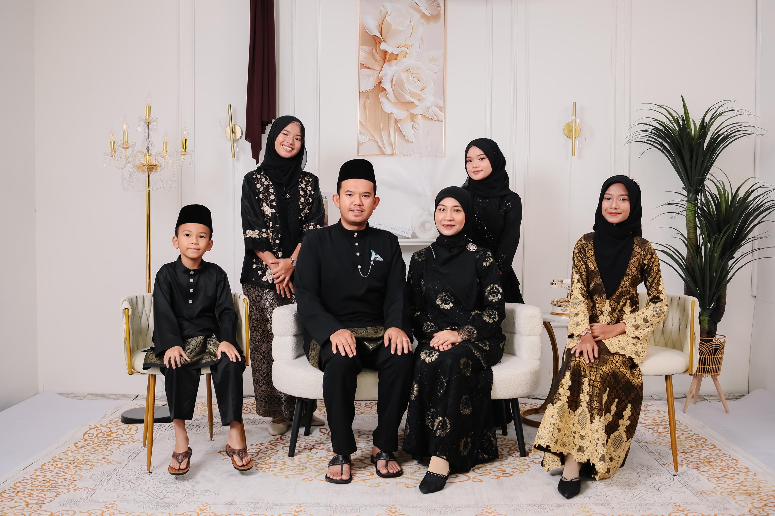 SUKA MENYANYI