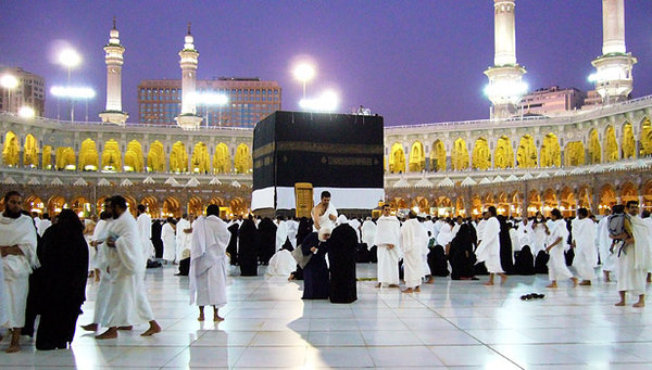 Bawa ibu-bapa menunaikan Haji dan Umrah di Mekah