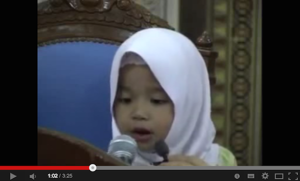 Kanak-kanak 3 Tahun Hafal Surah Muhammad Dari Al-Quran. Sungguh Hebat!