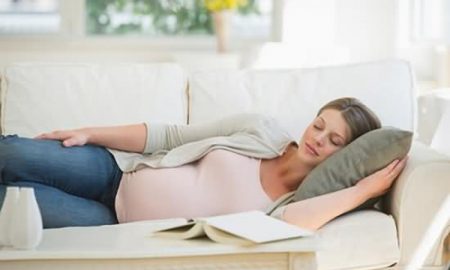 posisi tidur ibu mengandung