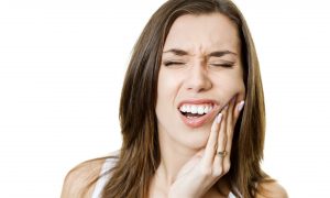 14 Cara Menghilangkan Sakit Gigi Tanpa Ubat. Cubalah!