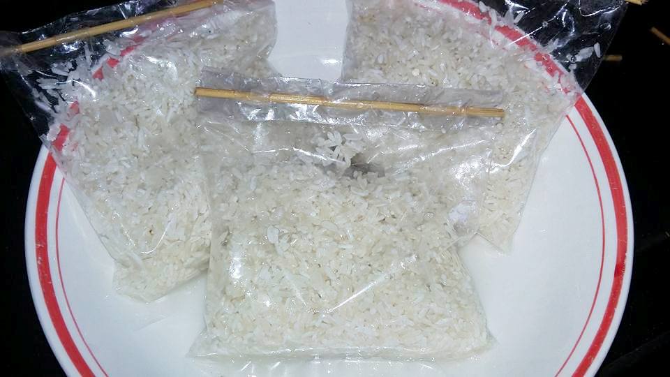cara buat nasi impit 3