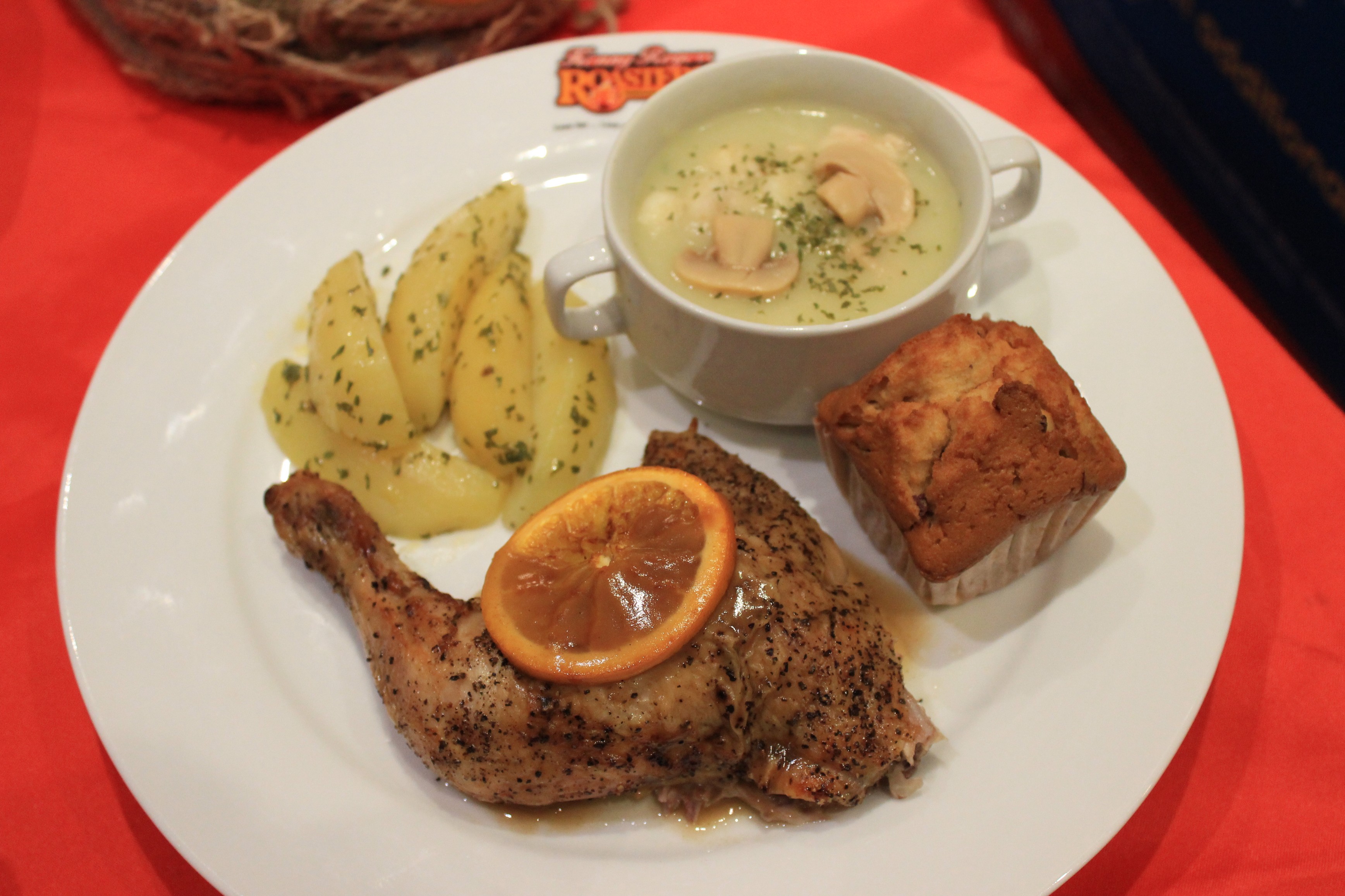Fruity Soup Meal (Kenny Fruity ¼ Chicken + Garlic Parsley Potato + Country-style Chicken Soup + 1 Vanilla Roselle Muffin)