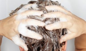 cara mencuci rambut