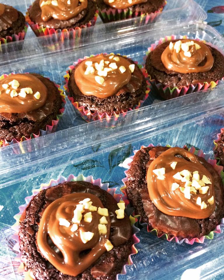 Resepi Mini Brownies Yang Tersangat Mudah Crunchy Di Luar Moist Di Dalam