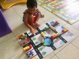 8 Idea DIY Mainan Kereta Daripada Kotak. Anak Lelaki Mesti Suka!